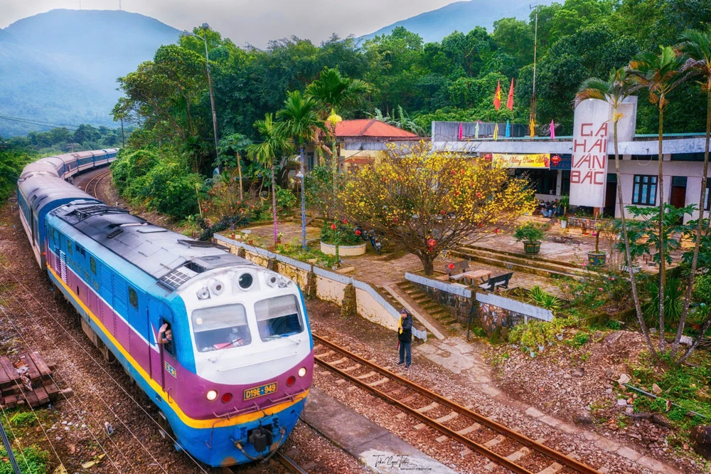 Tuyến đường sắt được đầu tư cũng sẽ giúp hiện thực hóa các thỏa thuận hợp tác chiến lược, tăng cường kết nối quốc tế